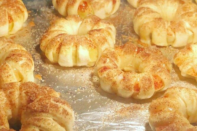 Яблоки запечённые в тесте: так быстро и вкусно вы еще не готовили!