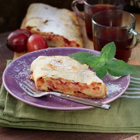 Слива пошла: 5 рецептов изумительно вкусных пирогов со спелыми сливами