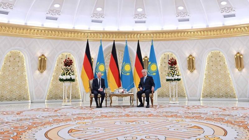 Токаев обсудил с Шольцем мирный план Китая и Бразилии по Украине